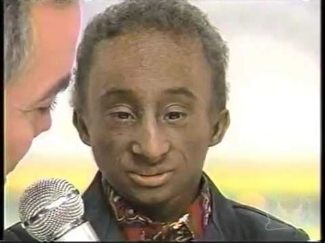 Nelson de la Rosa in love .